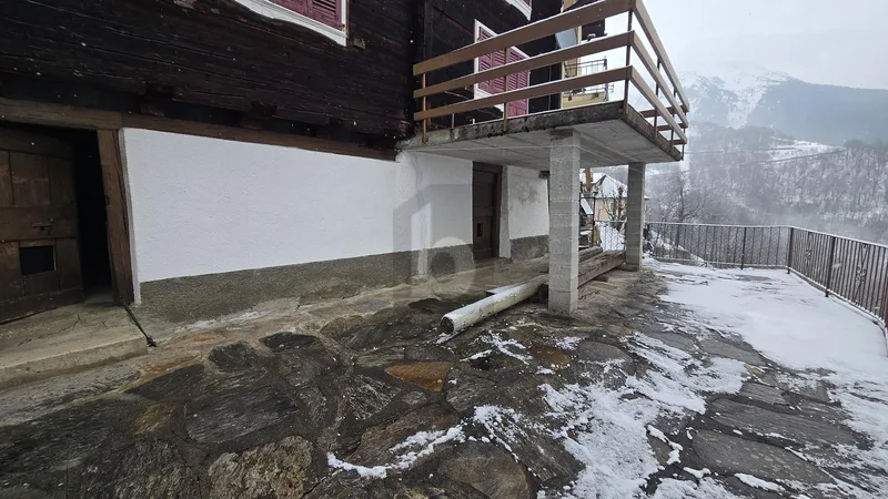 House / Villa 5 rooms in Faido — 2