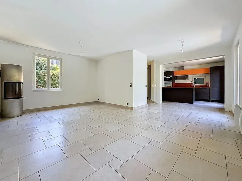 Maison / Villa 5 pièces à Chêne-Bourg — 2