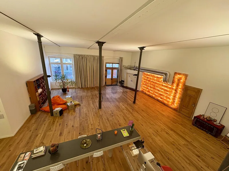 Commercial 2 rooms in Rüti — 3
