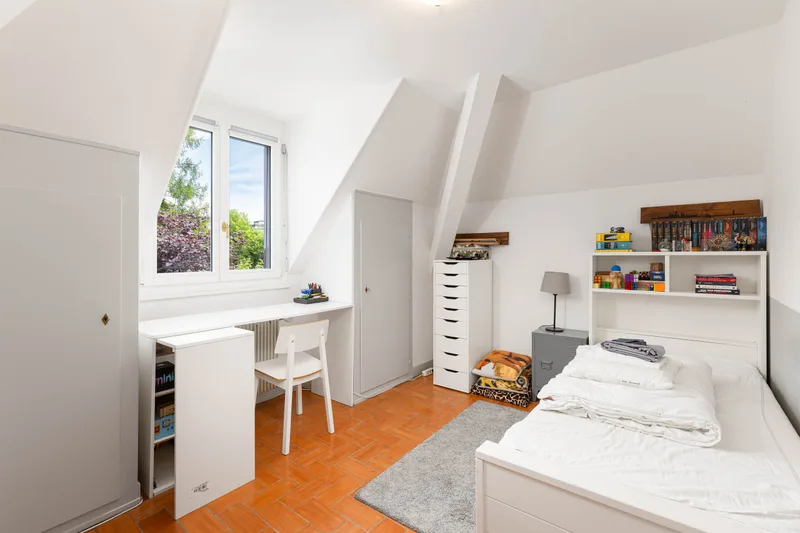 House / Villa 8.5 rooms in Château de Vennes — 12