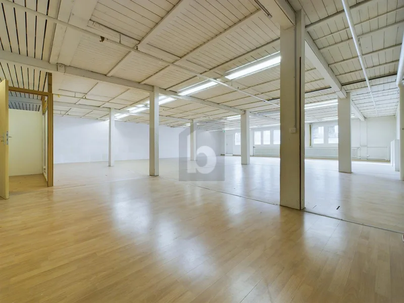 Gewerbe 2 Zimmer in Kirchberg — photo 2