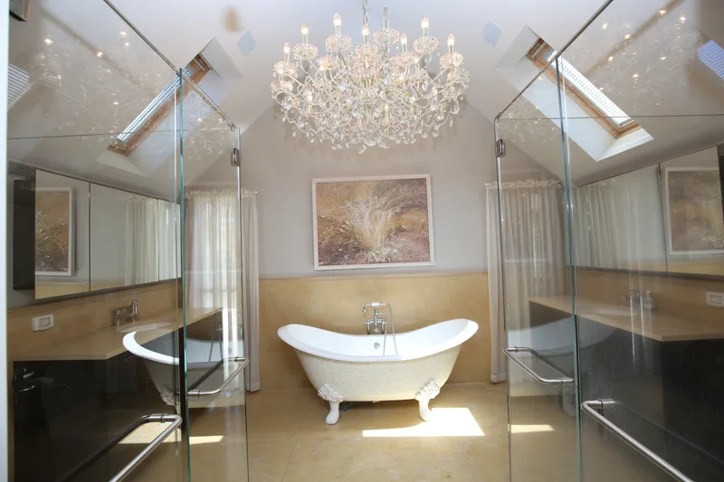House / Villa 7 rooms in Kfar Shmaryahu — photo 10