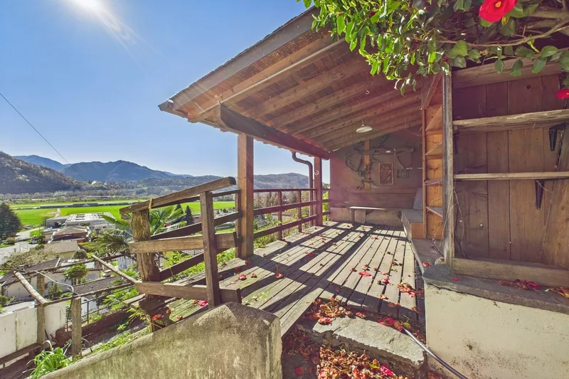 House / Villa 6 rooms in Mondonico