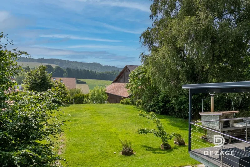 Maison / Villa 8.5 pièces à Quartier Calme — 2