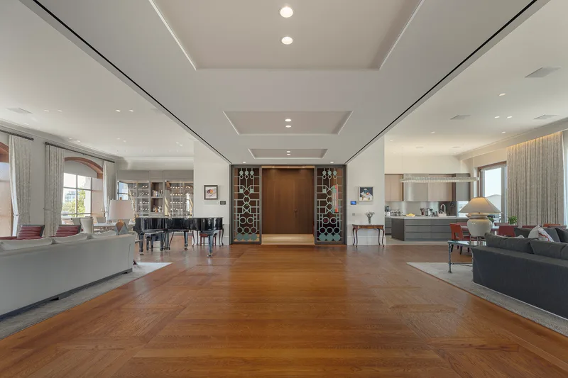 Apartment 6 rooms in Chelsea — photo 3