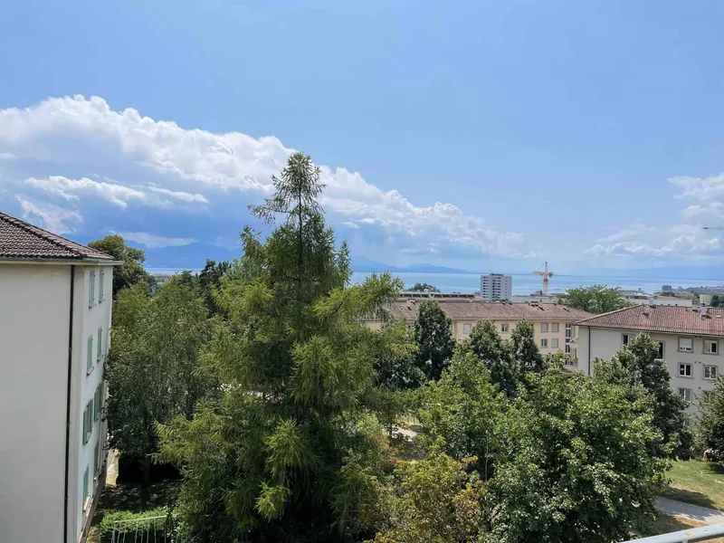 Apartment 2.5 rooms in Valency — 2