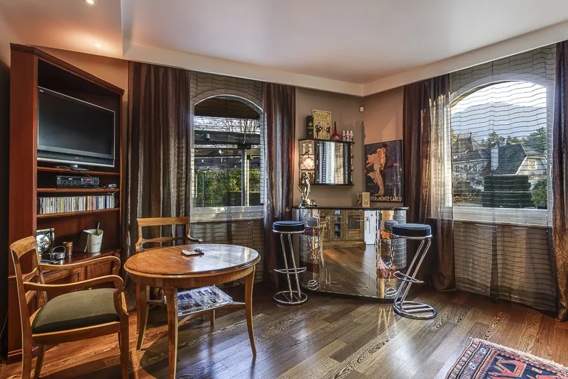 Maison / Villa 12 pièces à Montreux — 12