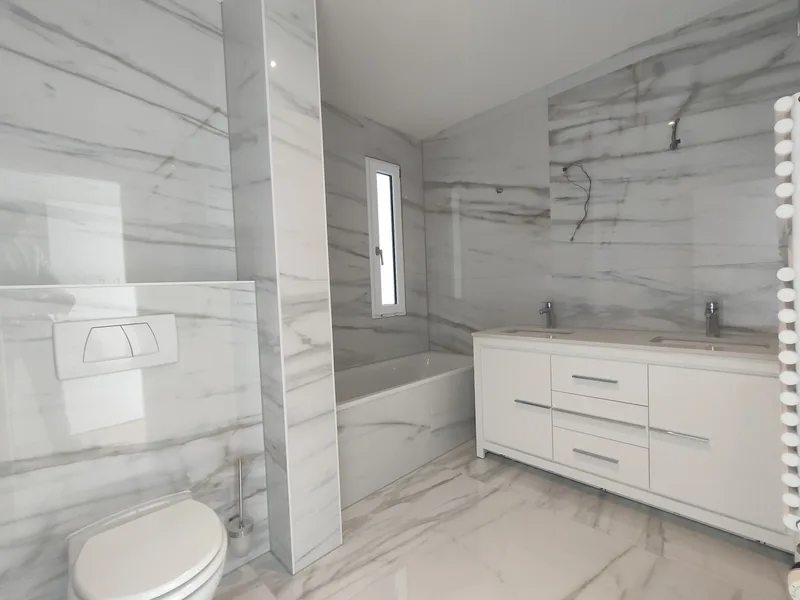 Maison / Villa 9.5 pièces à Clarens — 9