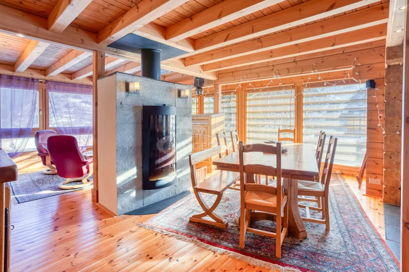 Maison / Villa 8.5 pièces à CENTRE — 2