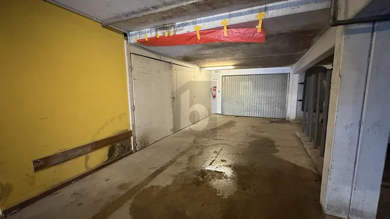 Parkplatz 6 Zimmer in Val-de-Ruz — 3