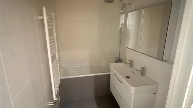 Wohnung 4.5 Zimmer in Eaux-Vives