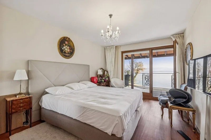House / Villa 15 rooms in Dully — photo 10