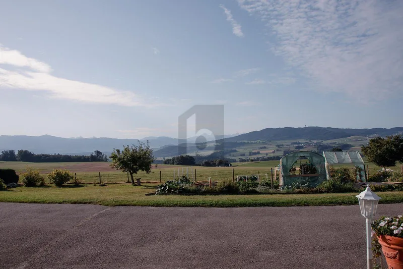 House / Villa 8.5 rooms in Cottens — 2