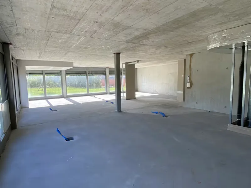 Commercial in le Day — photo 3