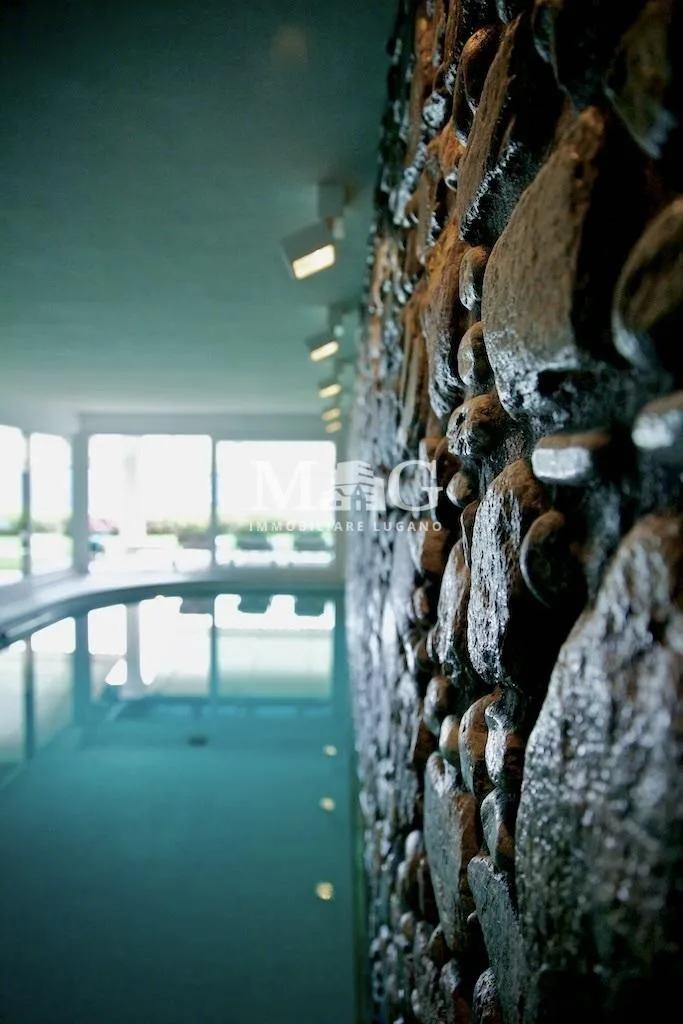 Maison / Villa 6 pièces à Figino — 6