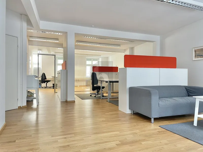 Commercial 3 rooms in Zentrum — 4