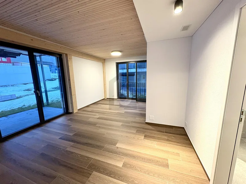 Gewerbe 2 Zimmer in Freienbach — photo 2