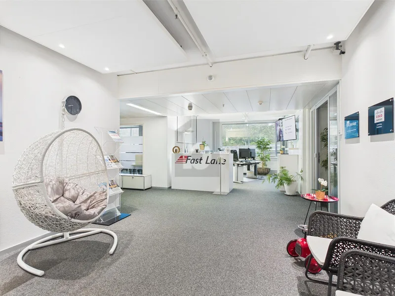 Gewerbe 12 Zimmer in Wallisellen — photo 3