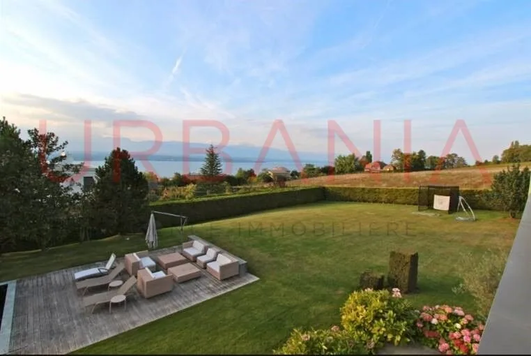 Maison / Villa 10 pièces à Cologny