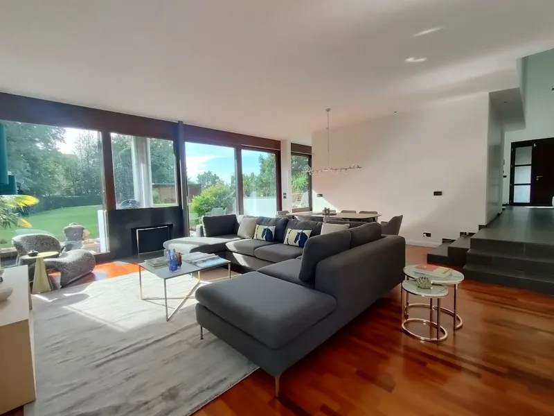 Maison / Villa 9.5 pièces à Clarens — 4