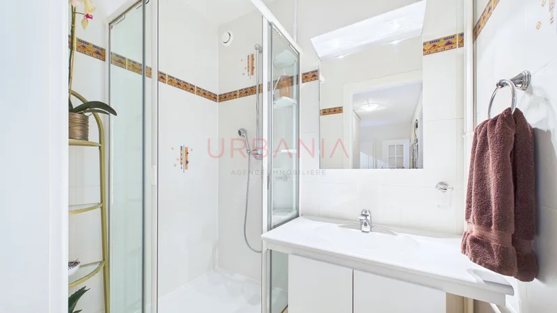 Appartement 6 pièces à Florissant — 8