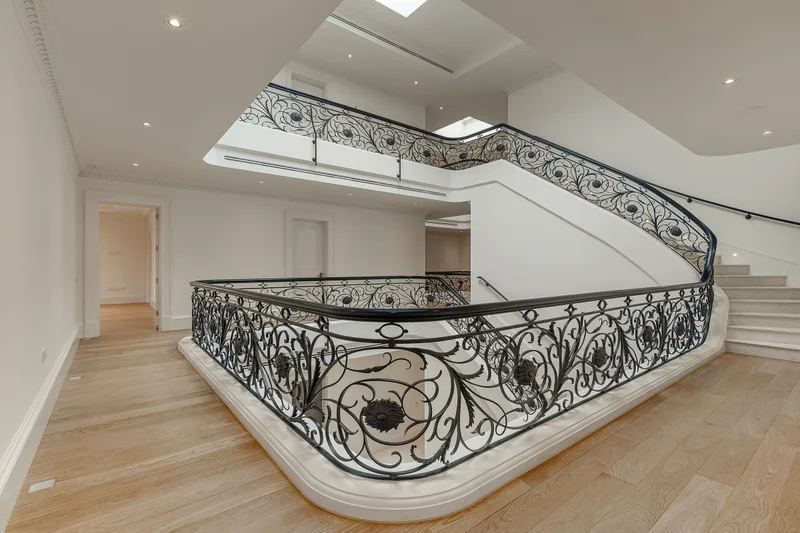 House / Villa 7 rooms in The Bishops Avenue — 5