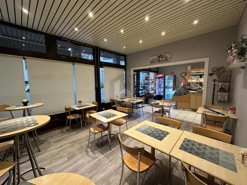Commercial 3 rooms in Carouge