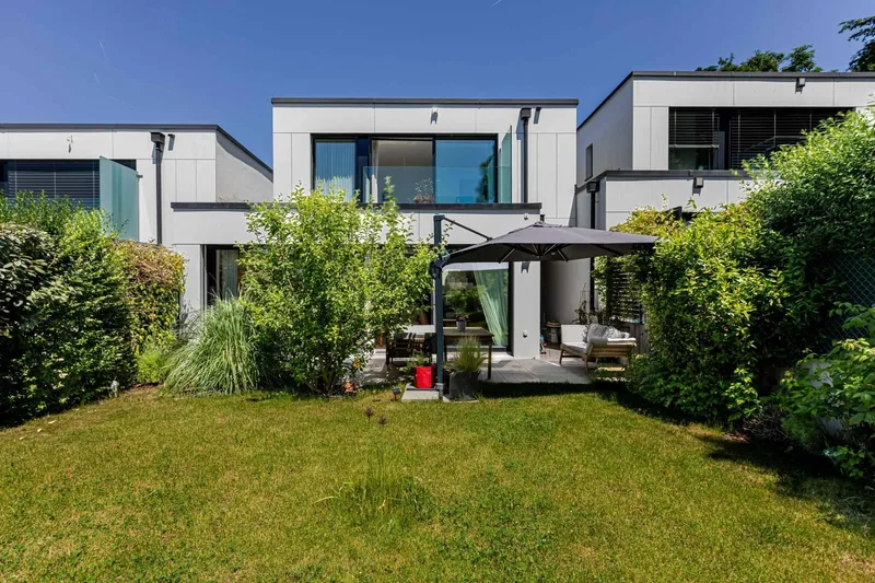 Maison / Villa 7 pièces à Le Grand-Saconnex