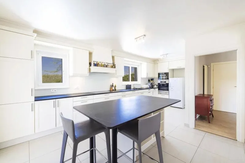 House / Villa 10 rooms in Le Mont-sur-Lausanne — 2