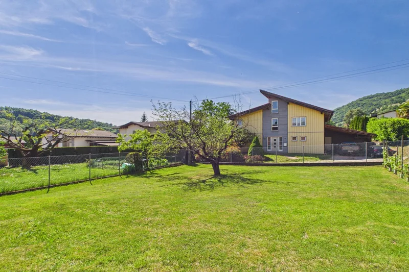 House / Villa 4.5 rooms in Tresa — 40