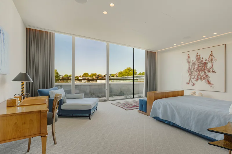 Apartment 6 rooms in Chelsea — photo 9