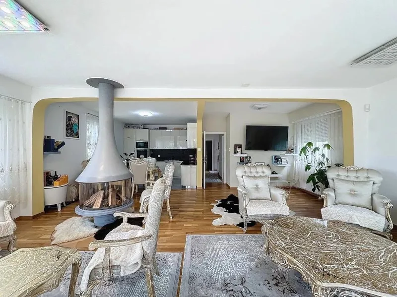 House / Villa 7.5 rooms in Lausanne — 4