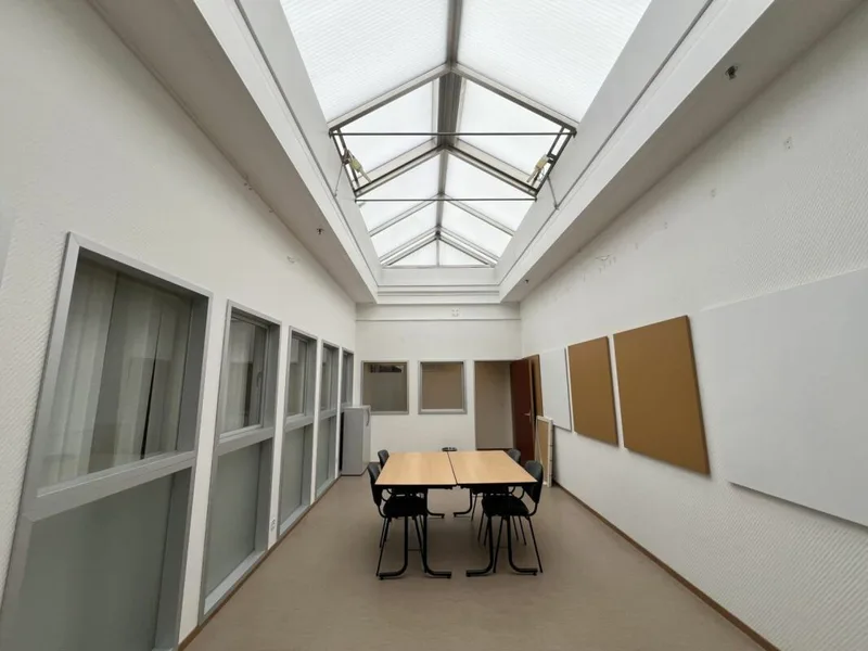 Commercial 18 rooms in Budron