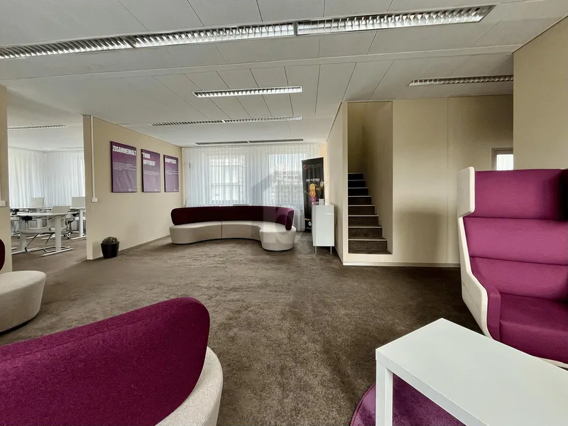 Commercial 10 rooms in Zürich — 3