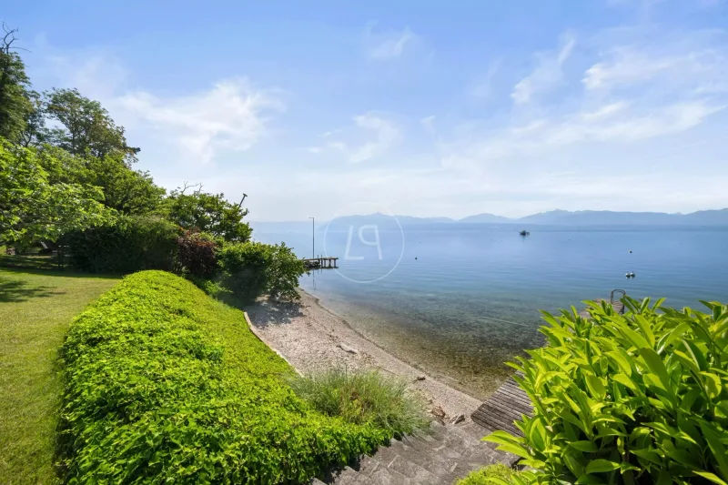 House / Villa 6 rooms in Saint-Prex — 22
