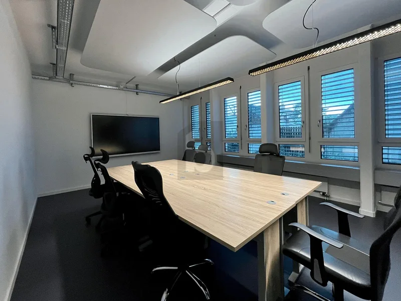 Commercial 3.5 rooms in Dietikon — 2
