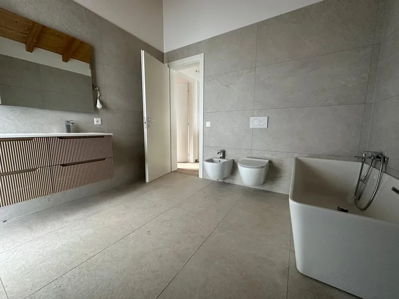 Maison / Villa 4.5 pièces à Cresciano — photo 11