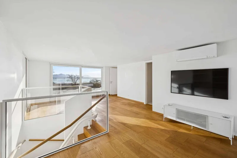 Appartement 9.5 pièces à Pully — 9
