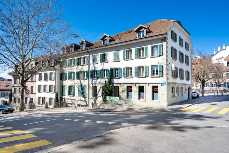 Commercial in Université