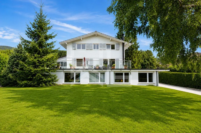 Maison / Villa 7 pièces à Givrins — photo 3