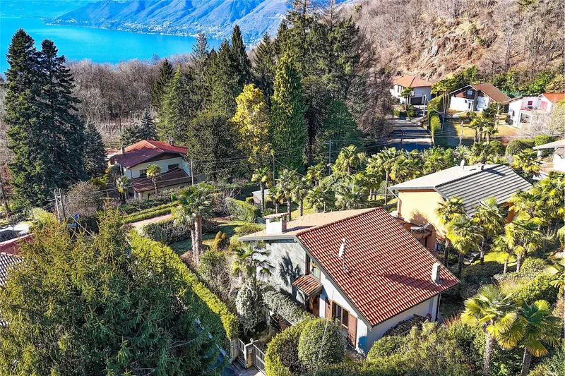 House / Villa 6 rooms in Collina d'Oro — 3