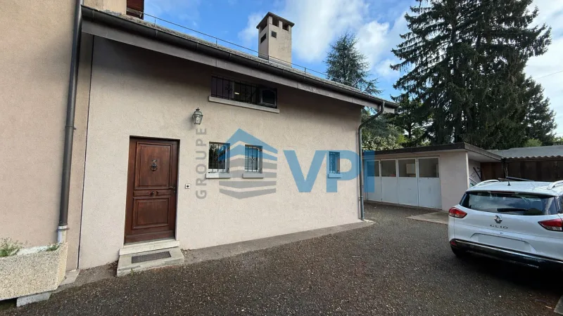 Commercial in Châtelaine — 2