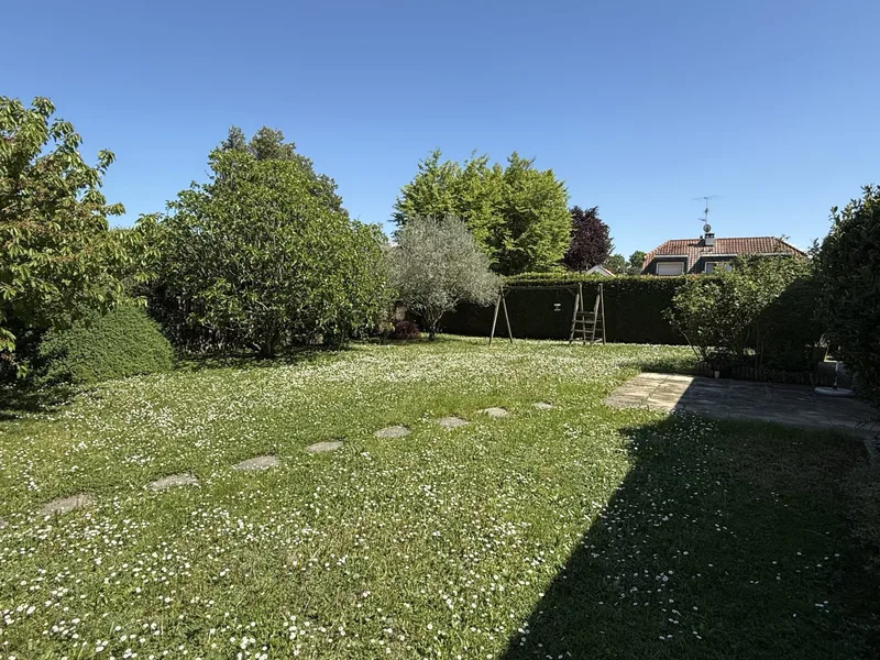 Maison / Villa 10 pièces à Collonge-Bellerive