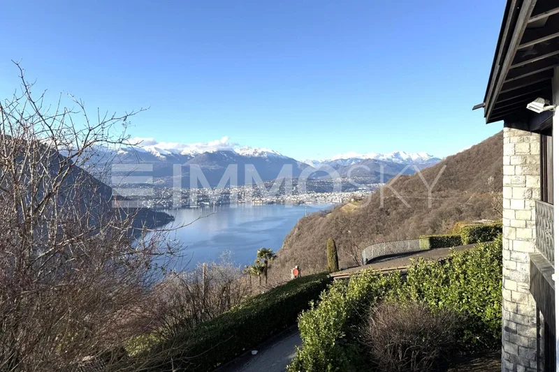 Maison / Villa 4.5 pièces à Arogno