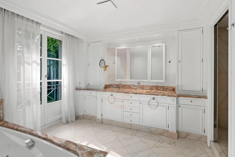 Maison / Villa 8 pièces à Vandœuvres — 8