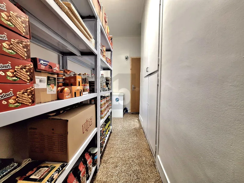 Commercial 2.5 rooms in Genève — 3