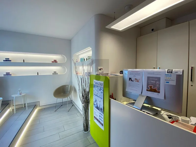 Gewerbe 6 Zimmer in quartier passant — photo 3