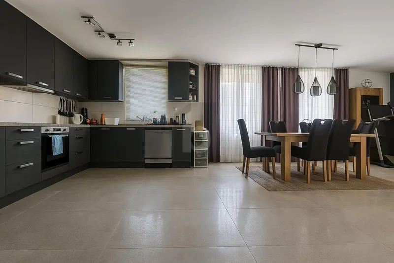 Immeuble 20 pièces à Stadtzentrum — photo 3