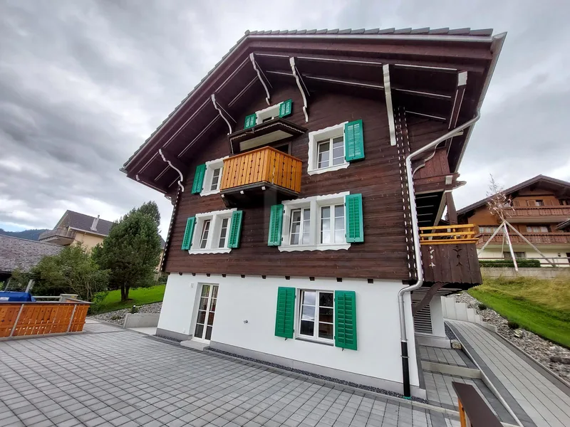 House / Villa 7 rooms in Oberiberg — photo 2