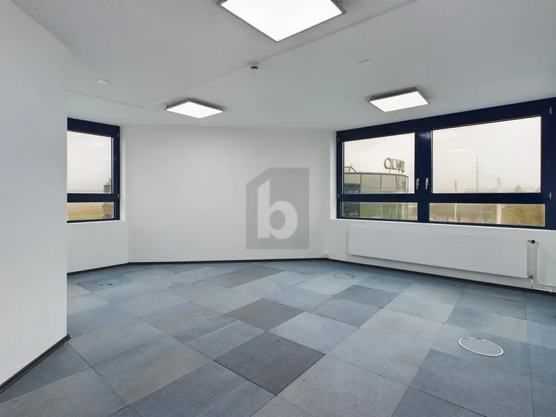 Commercial 6 rooms in Zuchwil — 2